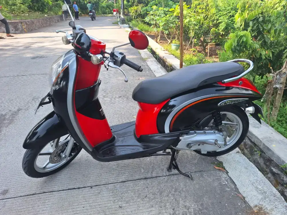 Scoopy 2012 pajak baru bisa cash/kredit syariah angsuran TERMURAH