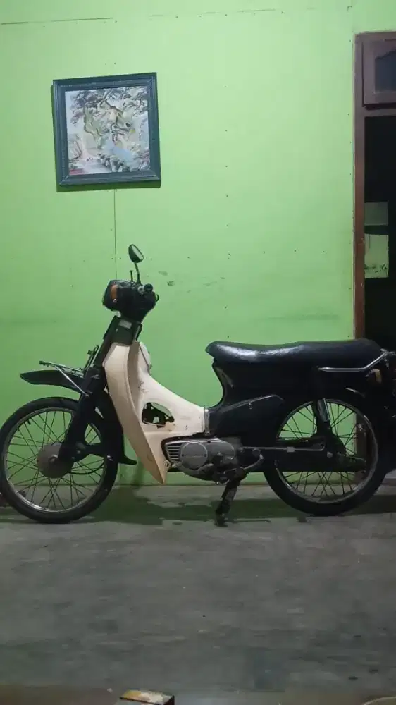 Honda supercup c800 engkel