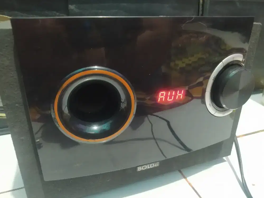 Speaker aktif bluetooth