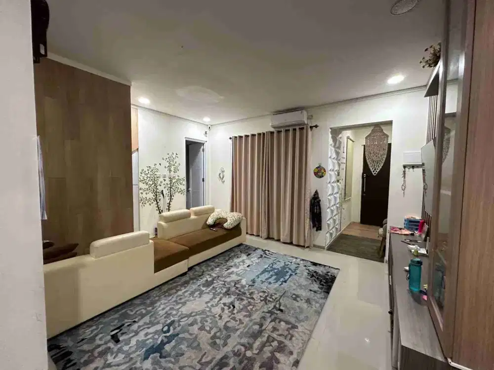 Rumah Cantik dan Bagus 2 lantai siap huni di Graha raya Bintaro 11107