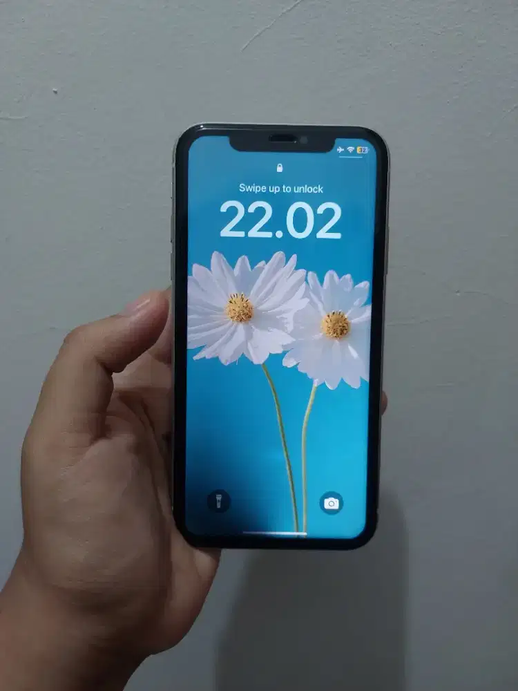 JUAL CEPAT iphone 11 128gb white ibox pa/a ALL operator, ada minus