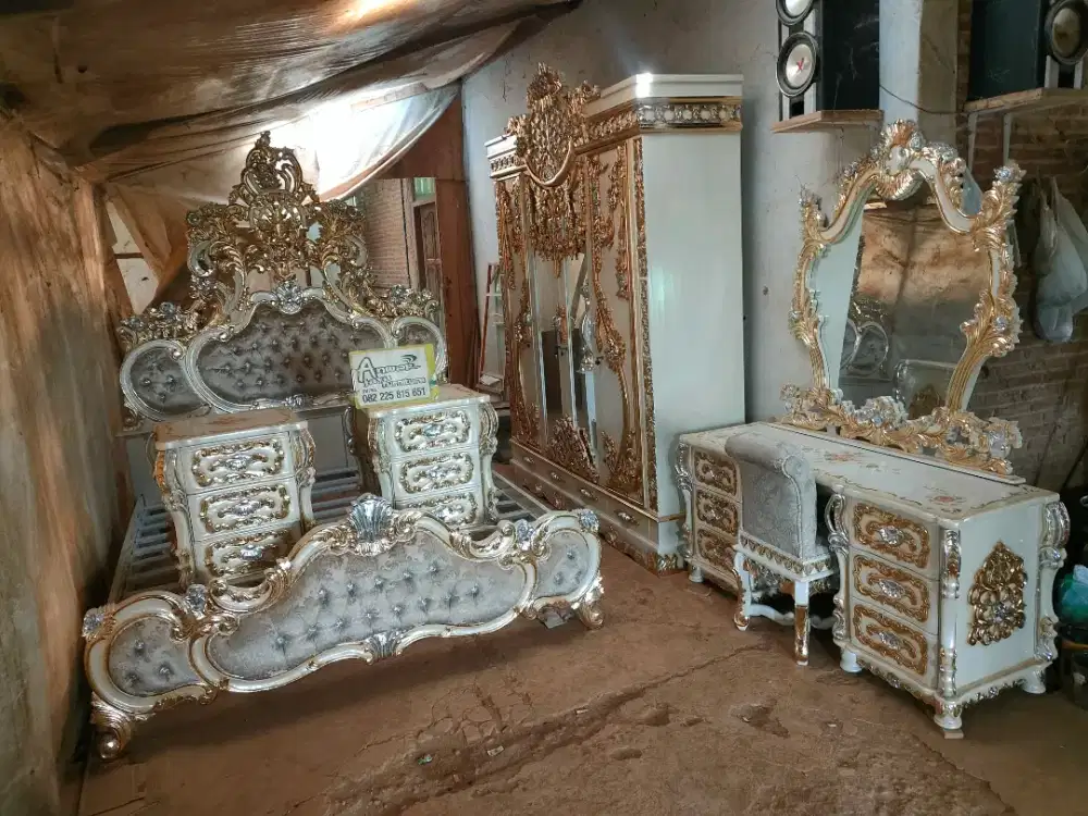 Tempat tidur set kamar ukiran terbaru full kayu jati pilihan