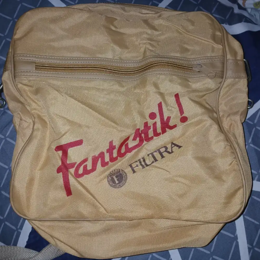 Tas slempang iklan rokok filtra