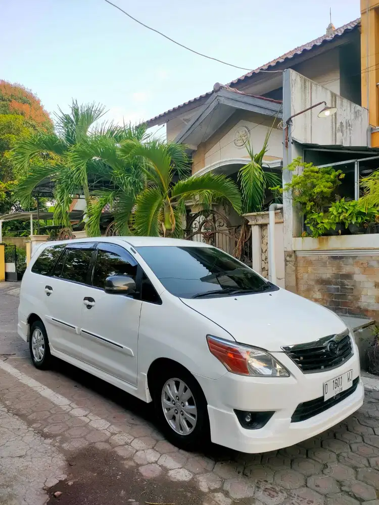 Grand Innova Diesel A/T Tipe G Original Full Variasi Terawat Istimewa