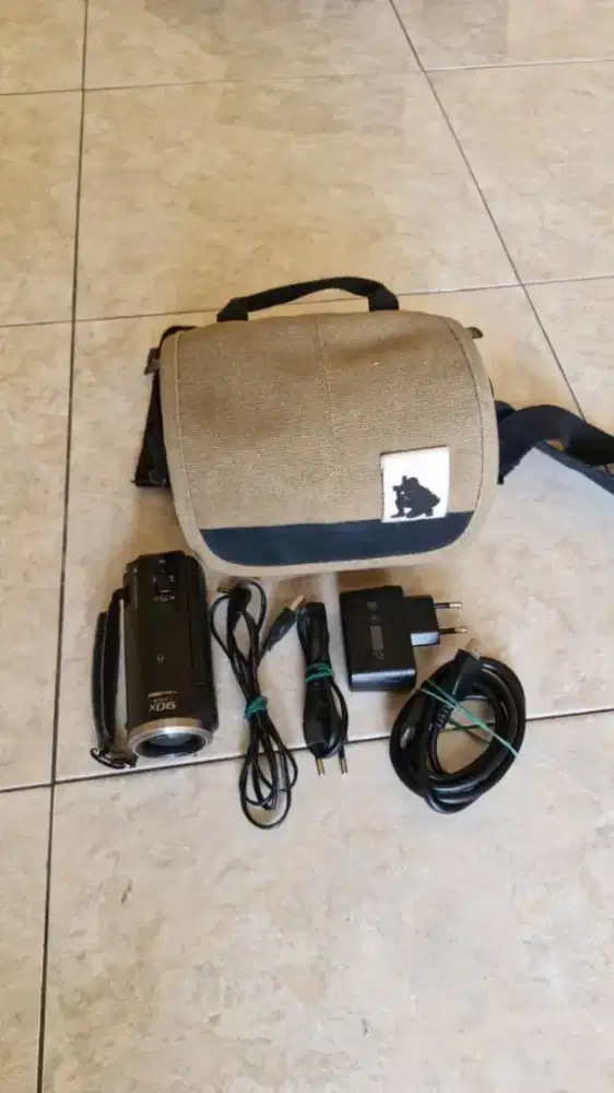 Panasonic HC-V270 90x