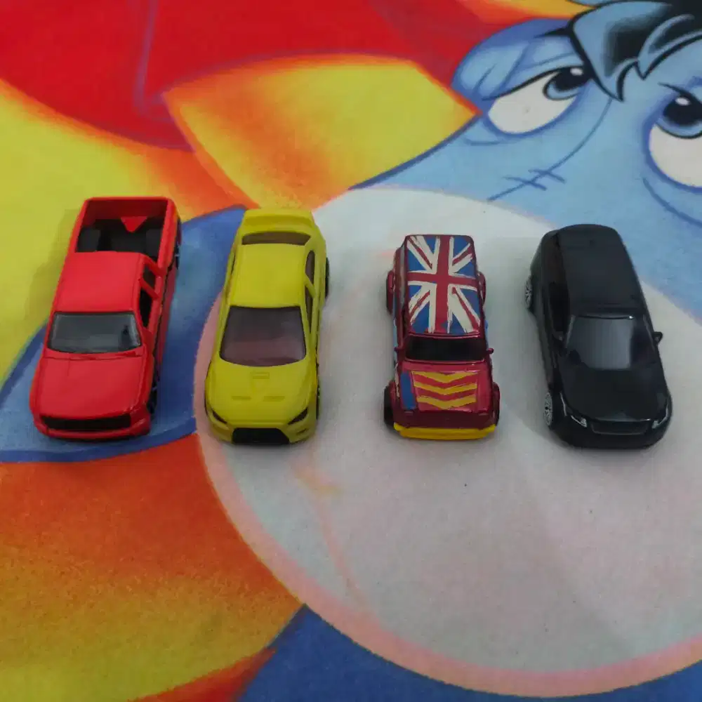 Jual borongan hot wheels 4 item kondisi mulus