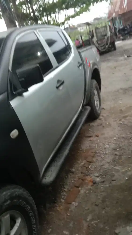 Mitsubishi Strada Triton 2011 Diesel (Nego)