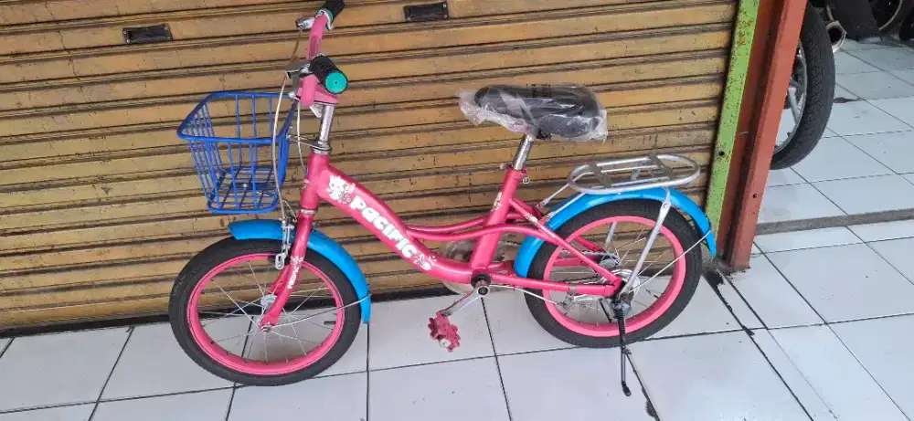 Sepeda mini 16 pasific  valentino