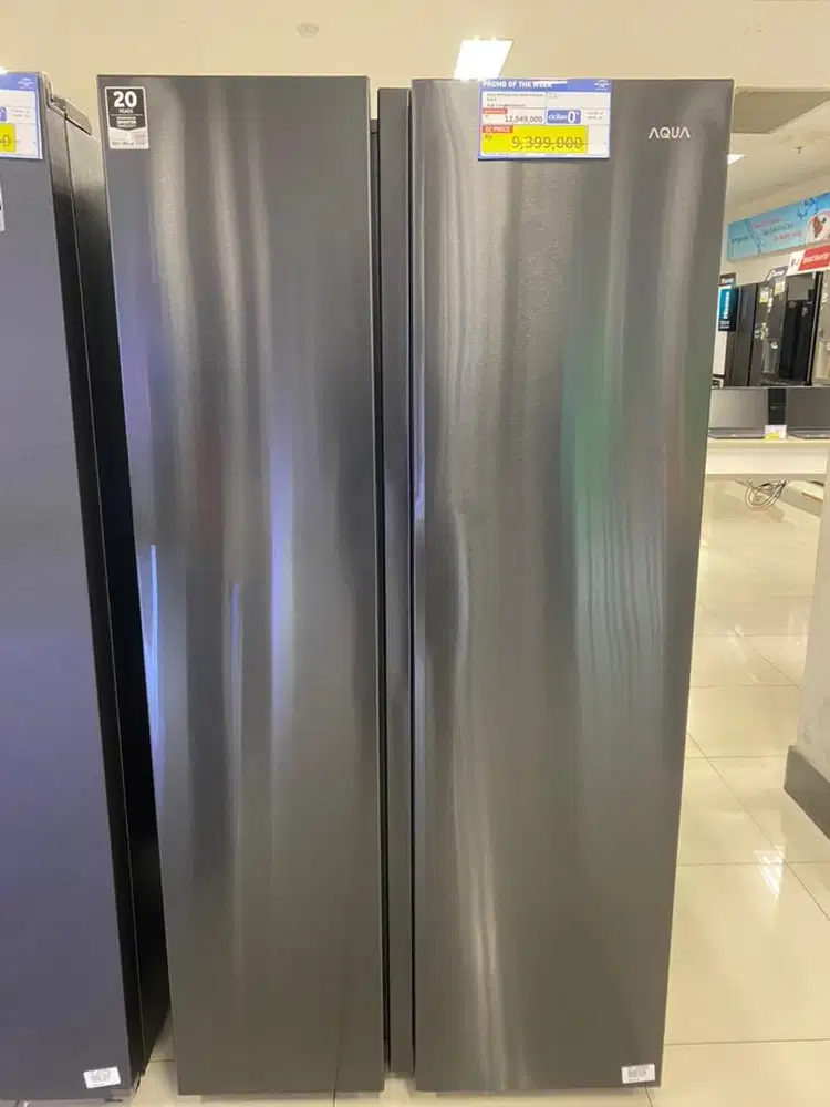 Aqua refrigrator side by side 616 L black