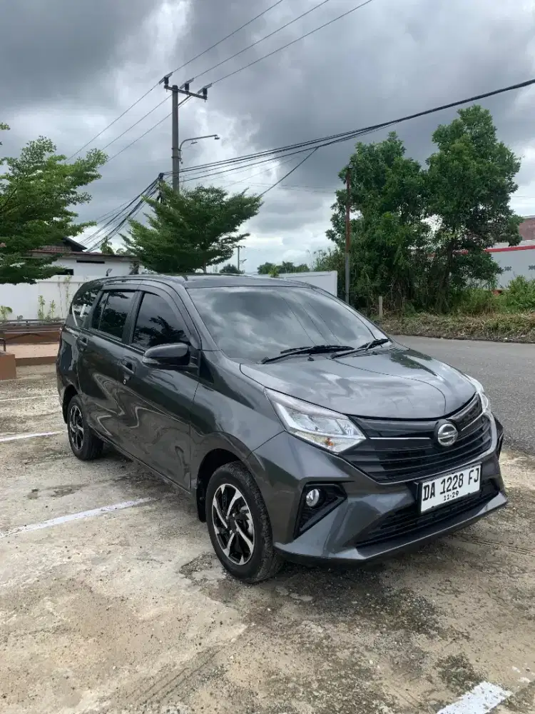 Sigra R 1.2 full ori