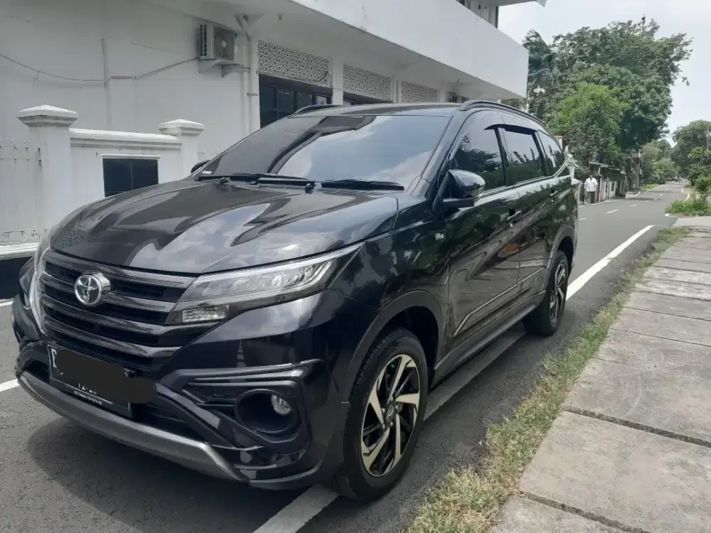 Toyota Rush GR sport 2021 matic 1.5cc