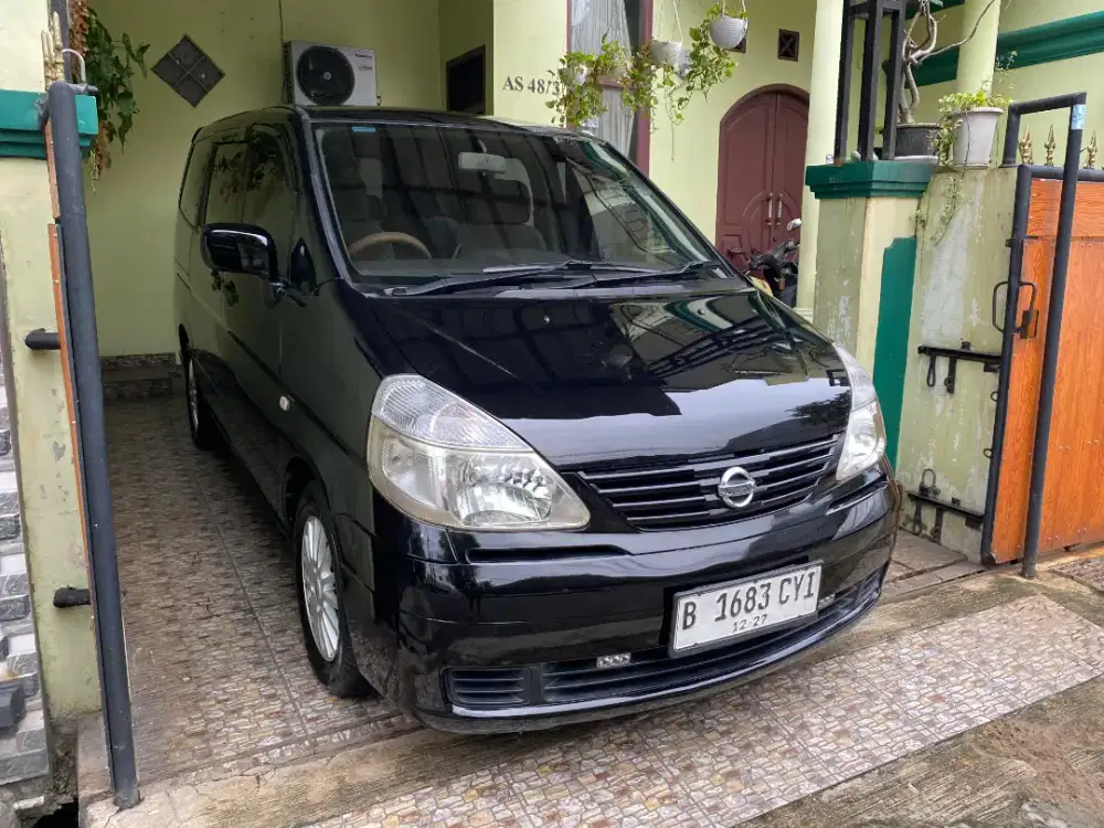 Dijual Nissan Serena 2.0 CT Tahun 2012