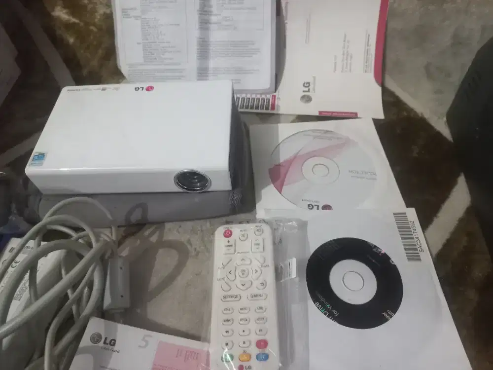 Proyektor LG PB62G