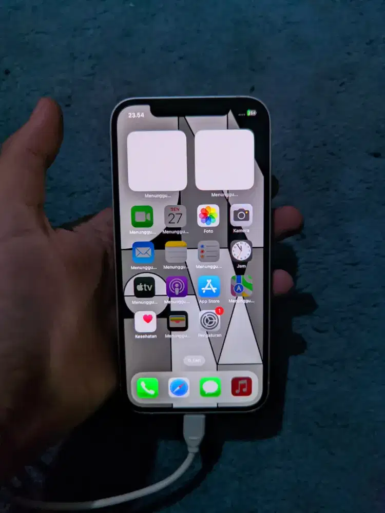 Iphone 12 64 putih mulus nominus all operator jual cepat hari ini