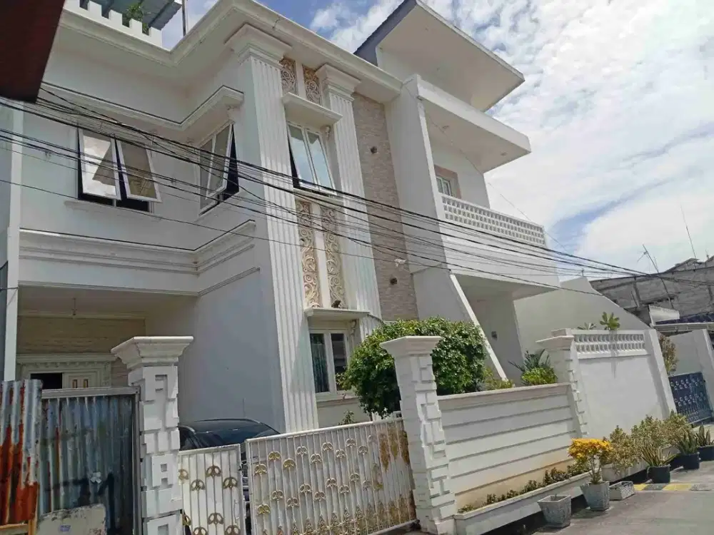 Dijual Rumah mewah di swasembada Jakarta Utara kondisi rumah bagus dan rapih 5 Menit ke Akses Toll