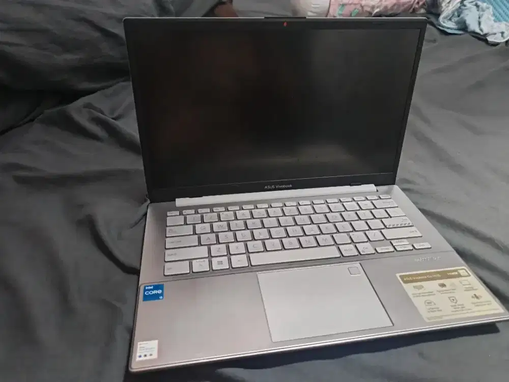 Asus Vivobook i3 GO 14/15