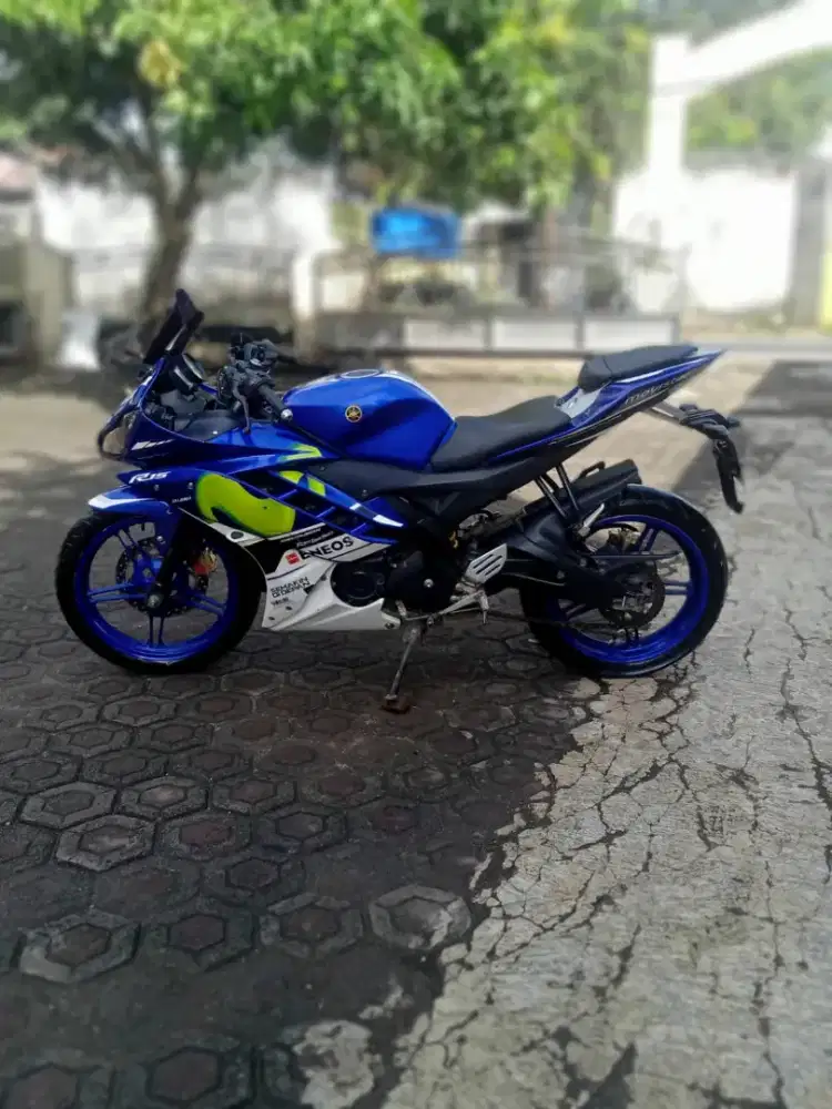 Yamaha R 15 v 2 plat bandung