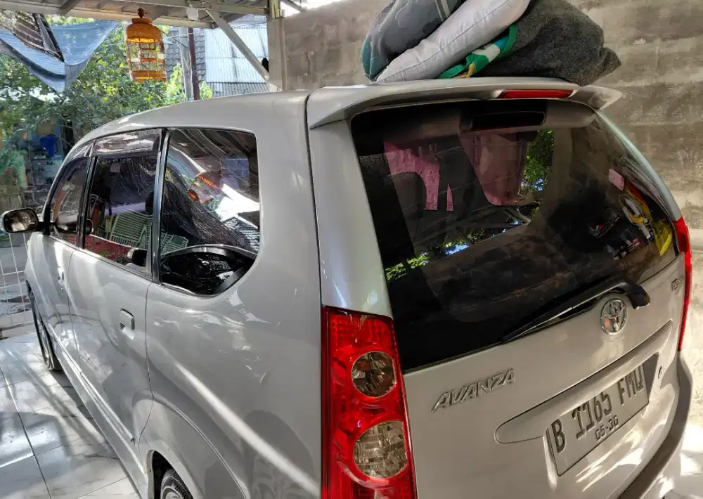 mobil toyota avanza G manual vvti pjk on