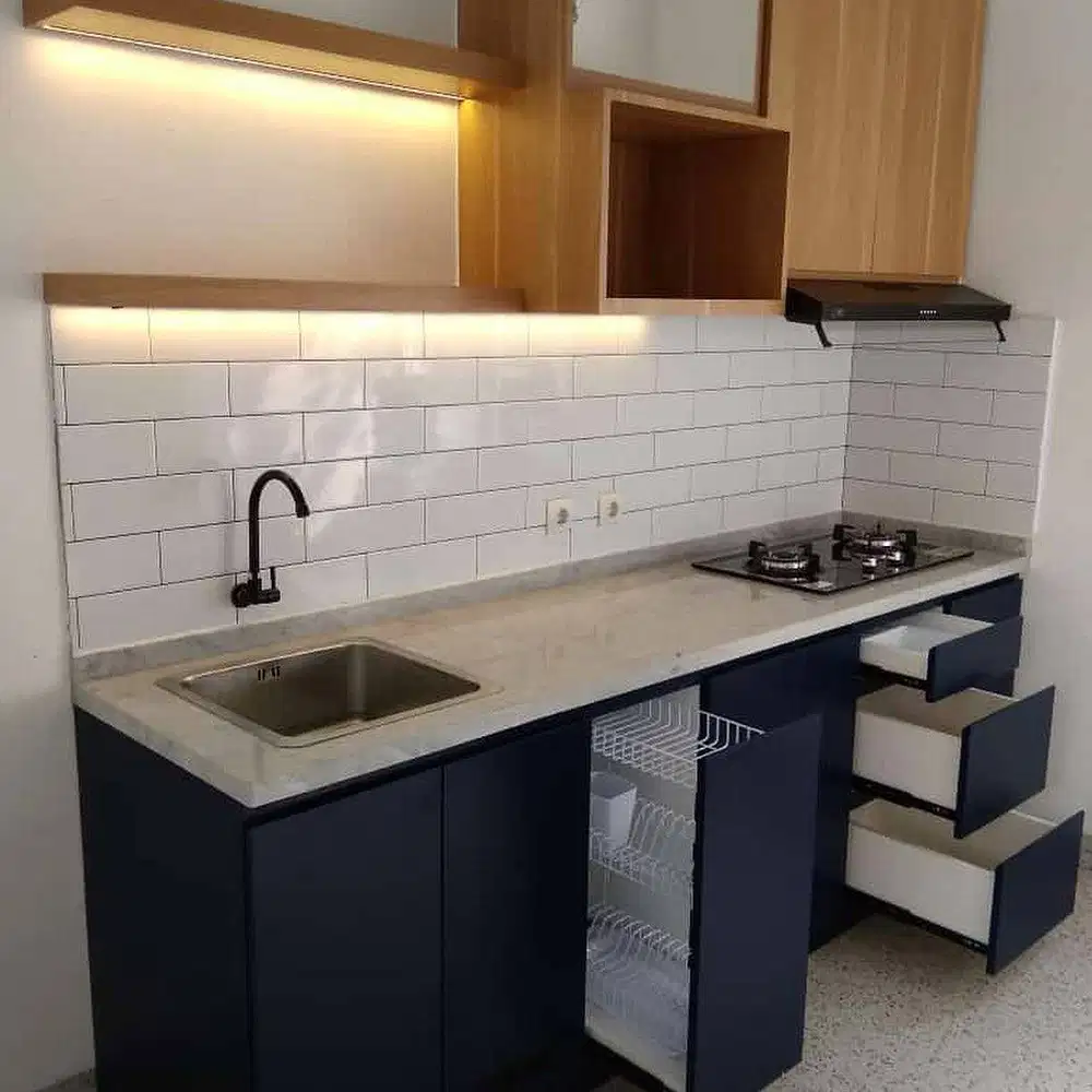 Custom Interior Kitchen Set, Backdrop TV, Lemari, Wardrobe, Kitchenset