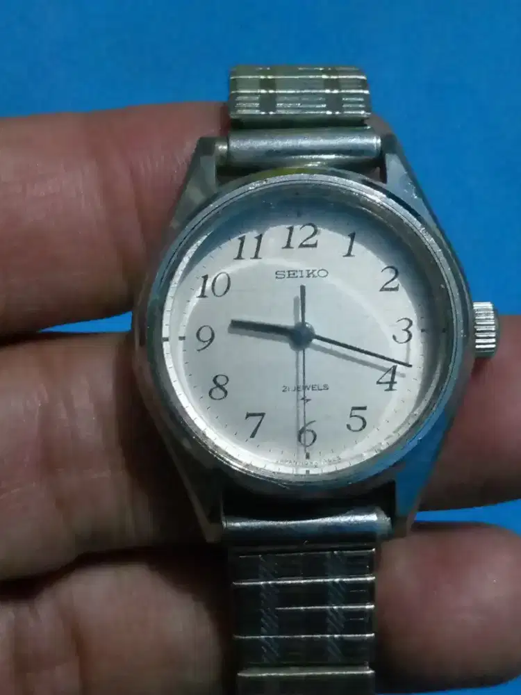 Jam tangan cwe otomatis