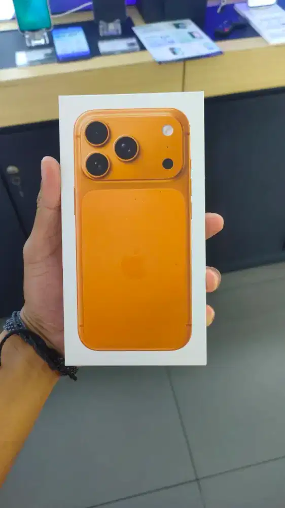 Kredit Iphone 17 Pro Garansi Ibox