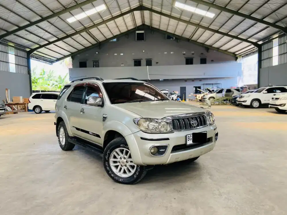 Toyota Fortuner up V Luxury 2.7 2008 / 2009 AT Matic, Sangat terawat