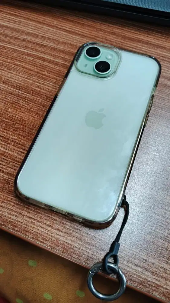 Dijual Iphone 15 128 like new warna mint ibox
