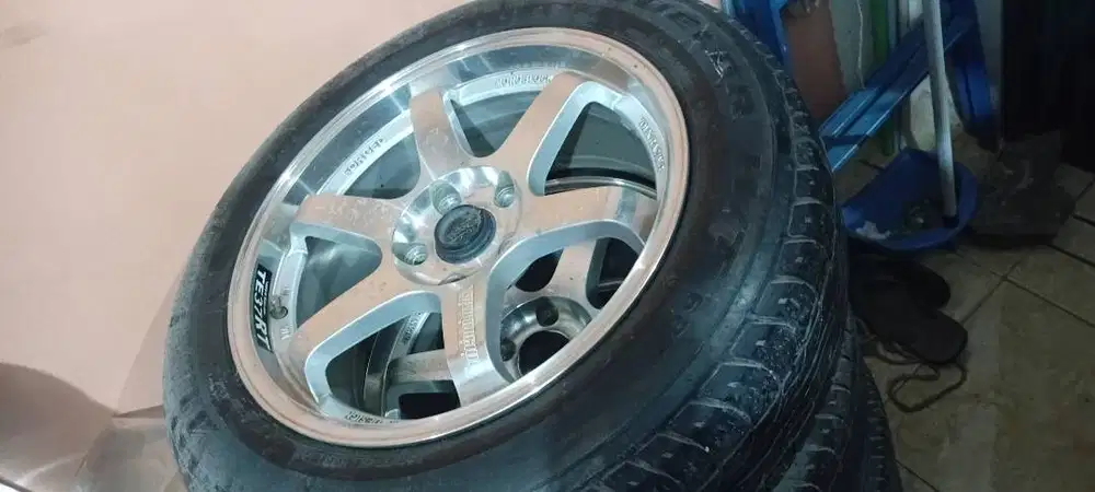 Velg Racing 17 Merk RAYS, 4 bh, PCD 5 x 114,3 (Bonus Ban), Depok Timur