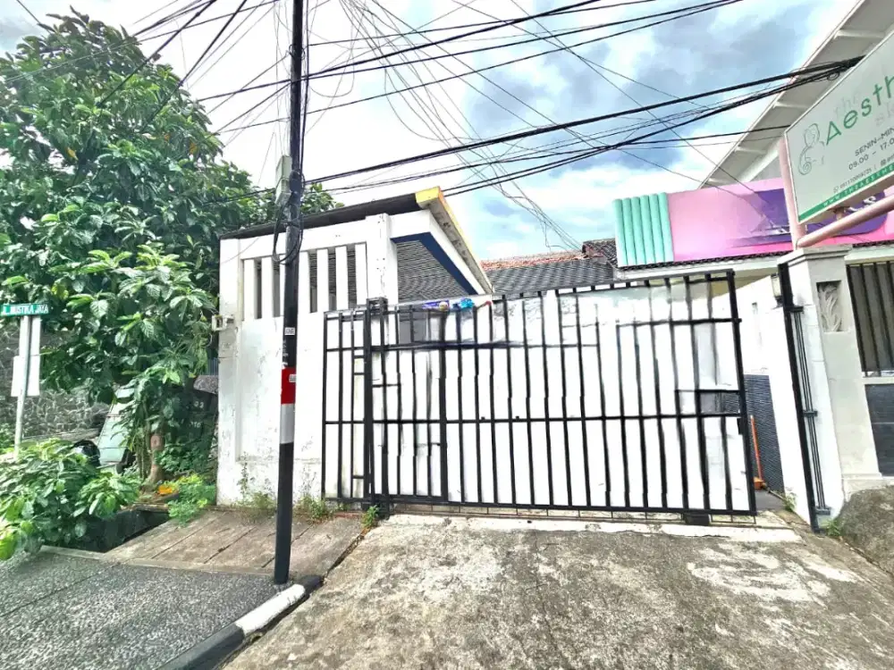 Rumah  cocok untuk usaha lokasi strategis di jalan untama rawamangun