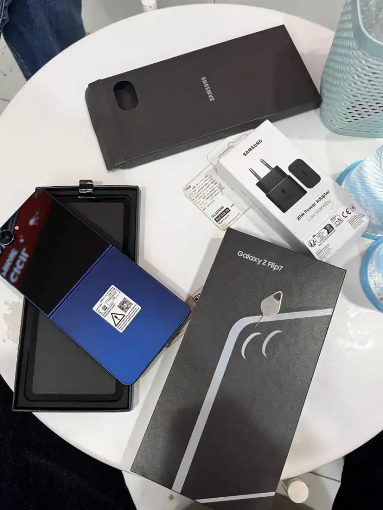 Samsunh zflip 7 256 free fit 3 dan kepala charger