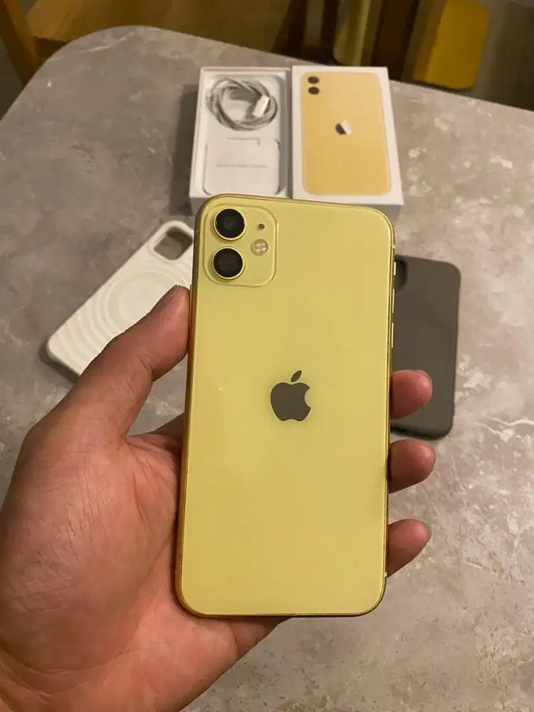 Dijual iPhone 11 128gb sinyal all operator