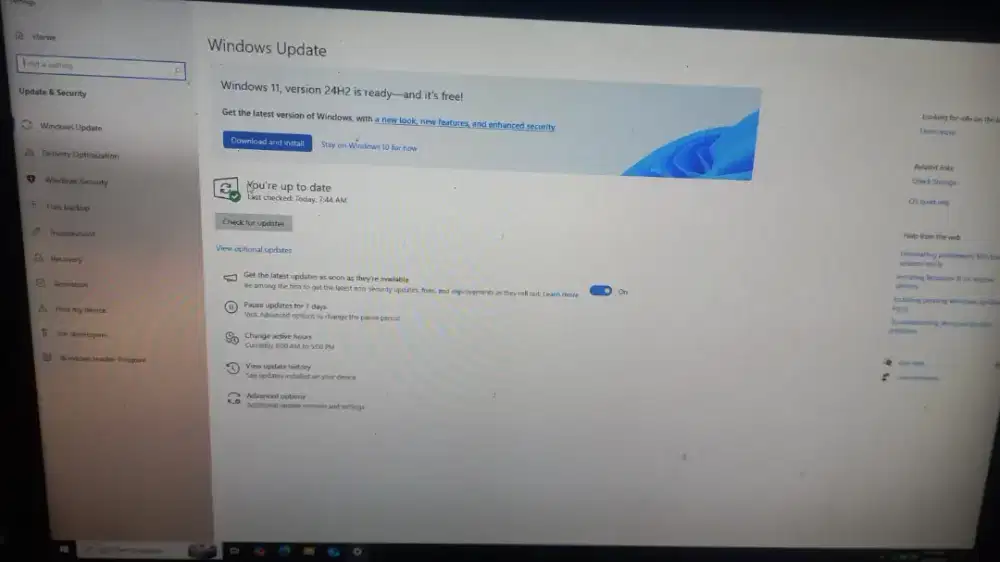 Jual second ssd wd blue 1tb ada win 10 bisa upgrade win11