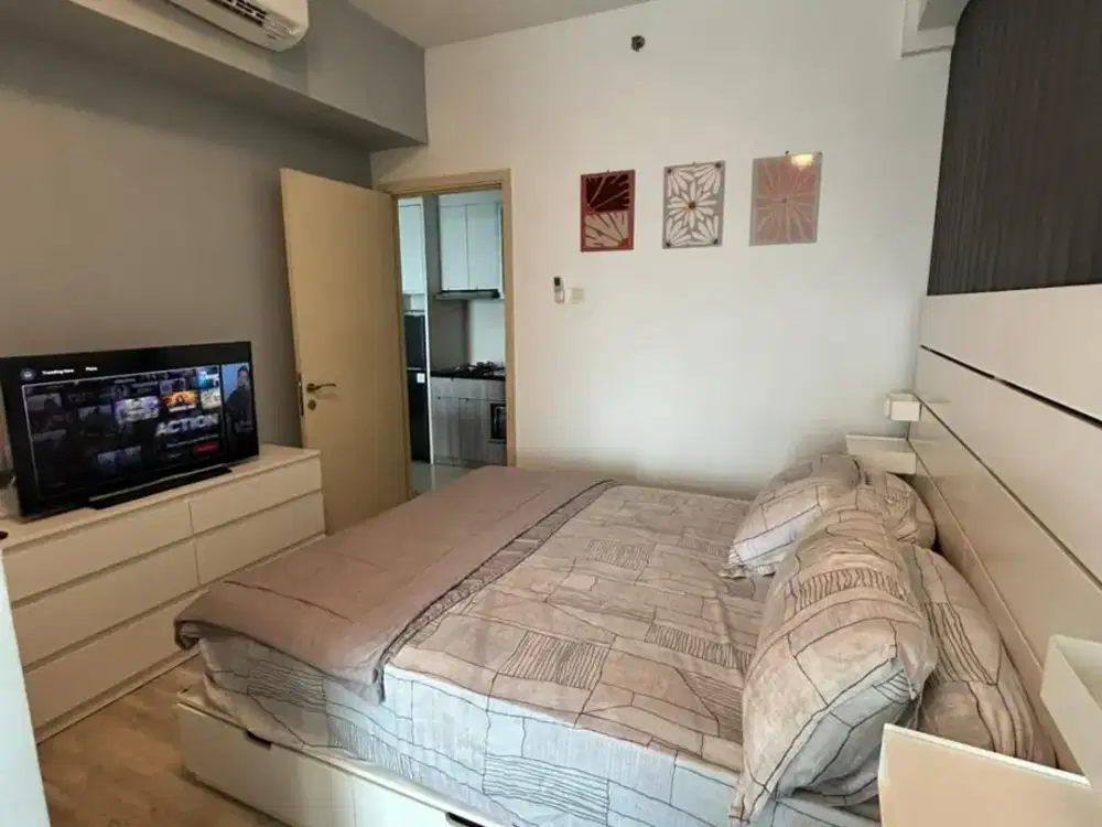 murah, Anderson 2BR furnish 950juta. Apartemen diatas Pakuwon mall