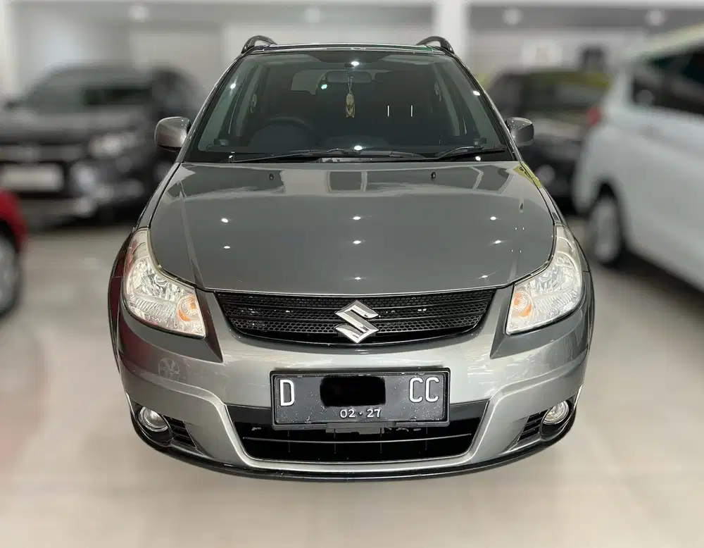 Suzuki SX4 xover 2008 matic abu siap pakai