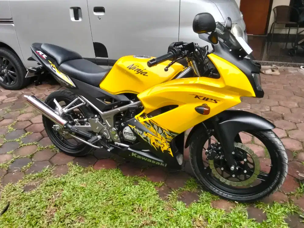 Di jual motor second rasa baru