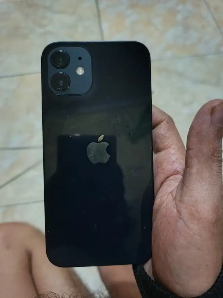 Di jual iphone 12