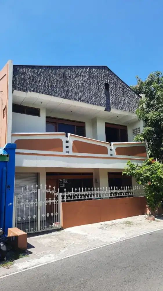 Dijual Rumah nyaman & Lokasi strategis dekat Stadion Manahan