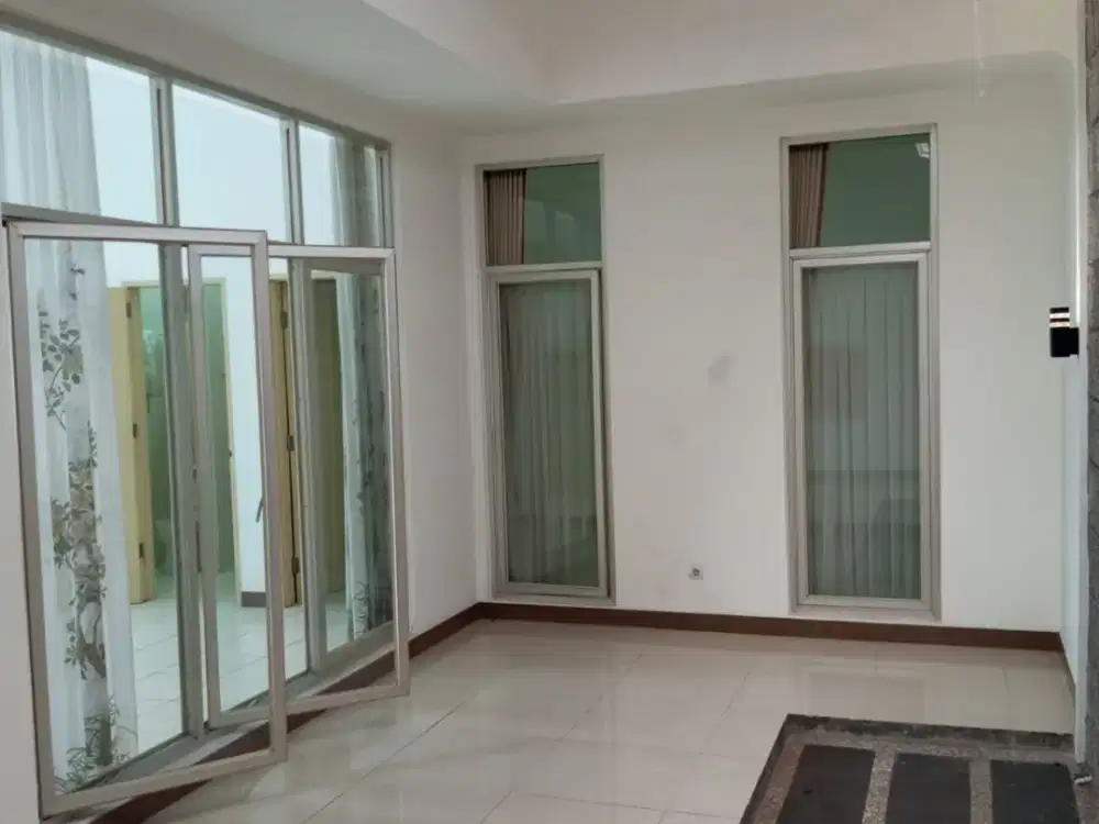 Disewa Rumah di Mayangsunda Kota Baru Parahyangan,Bandung Non Furnished Siap Huni