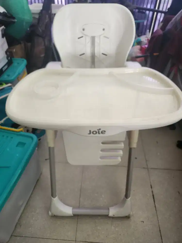 Baby high chair joie