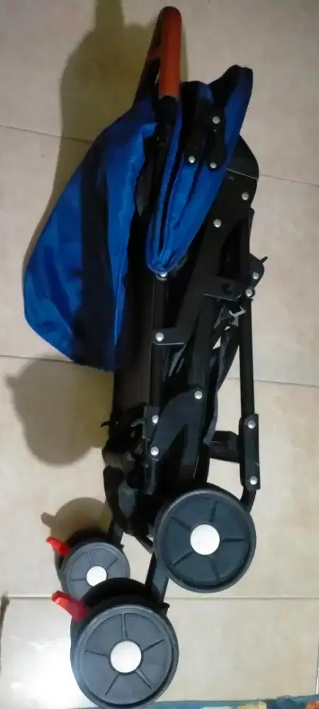 Kreta dorong bayi