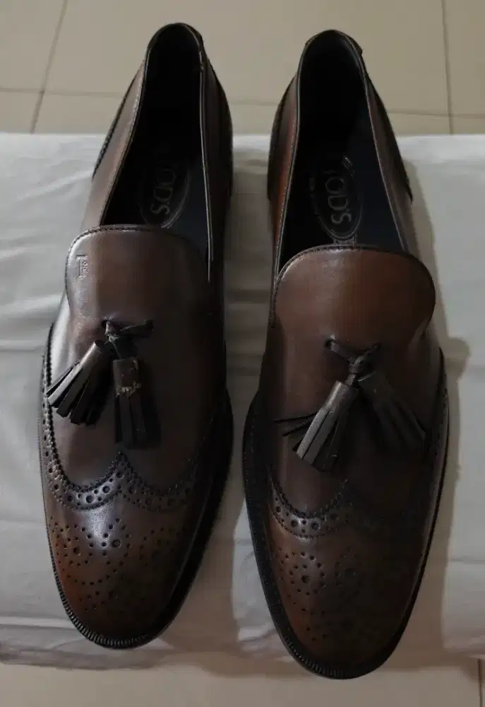 Sepatu Pria Tods Limited Edition Brown