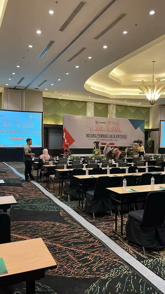 LOWONGAN PEKERJAAN KANTOR NOTARIS