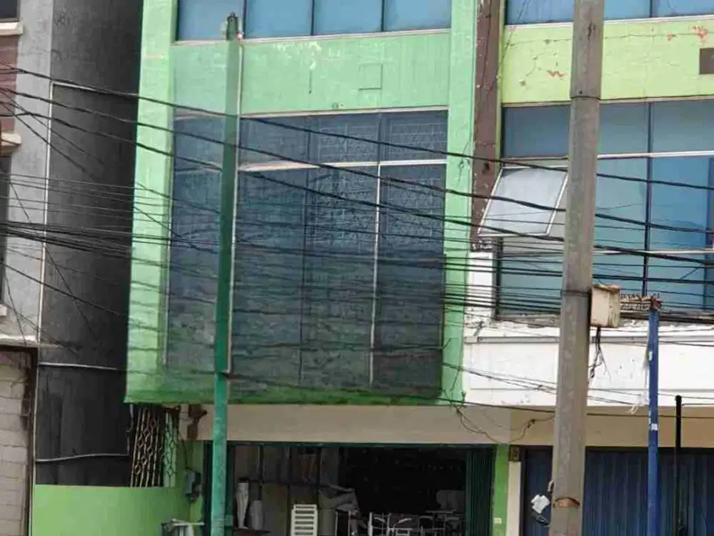 Dijual Cepat Ruko Gandeng Raya Serpong jalan utama, strategis untuk Usaha