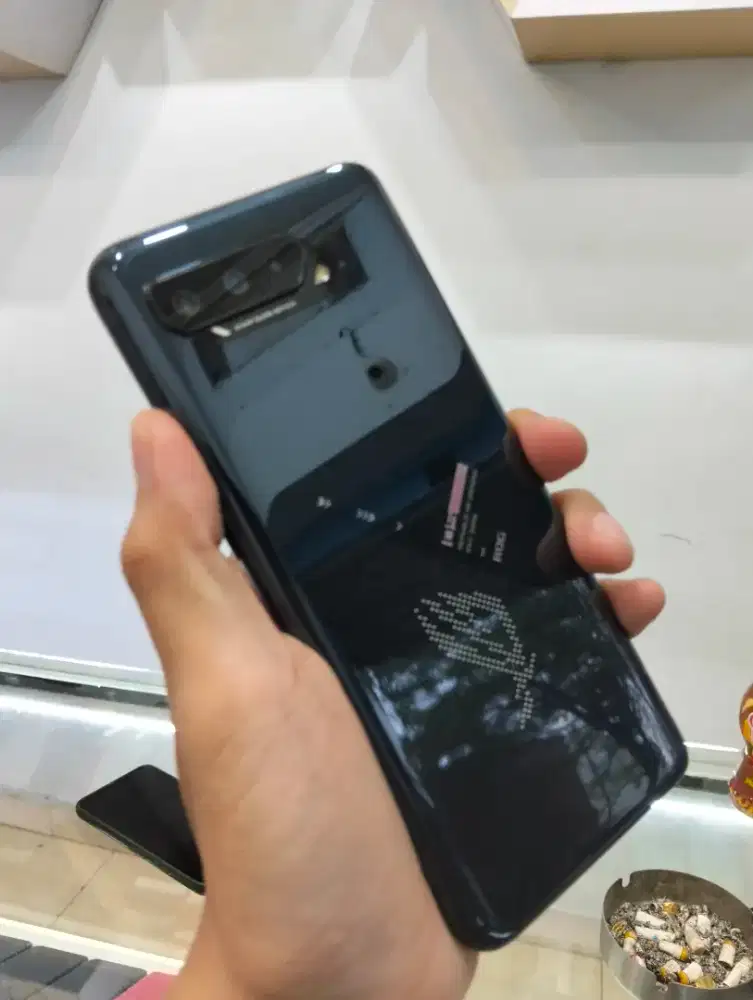 Asus rog 5S 8/128