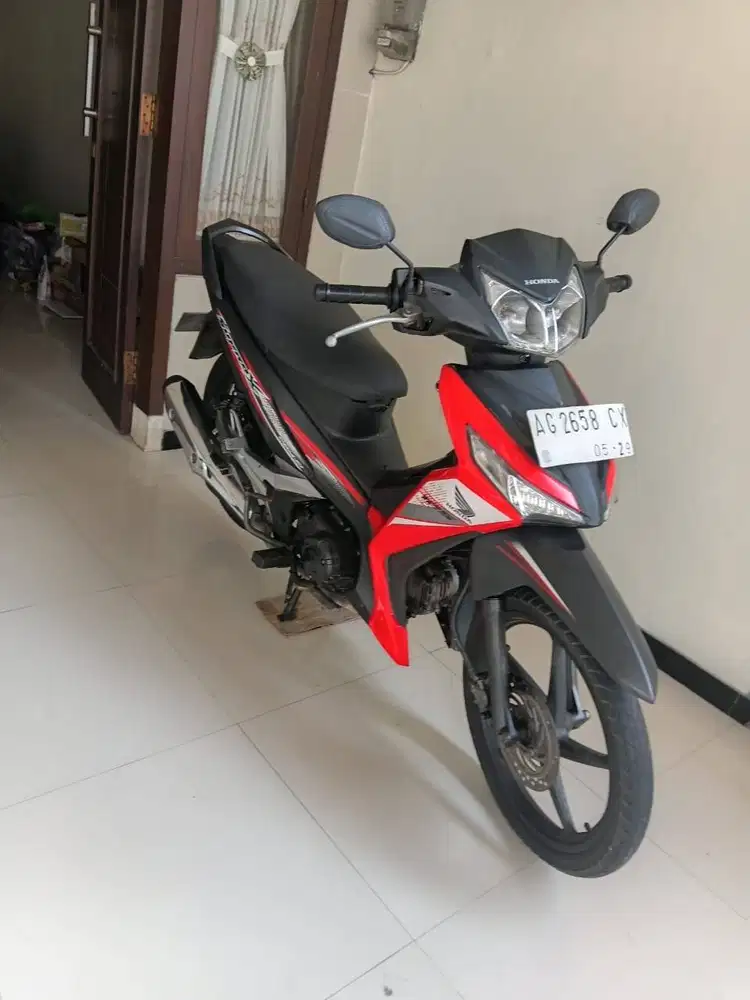Supra x 125 THN2019 lengkap hidup pajak hidup plat AG Kediri