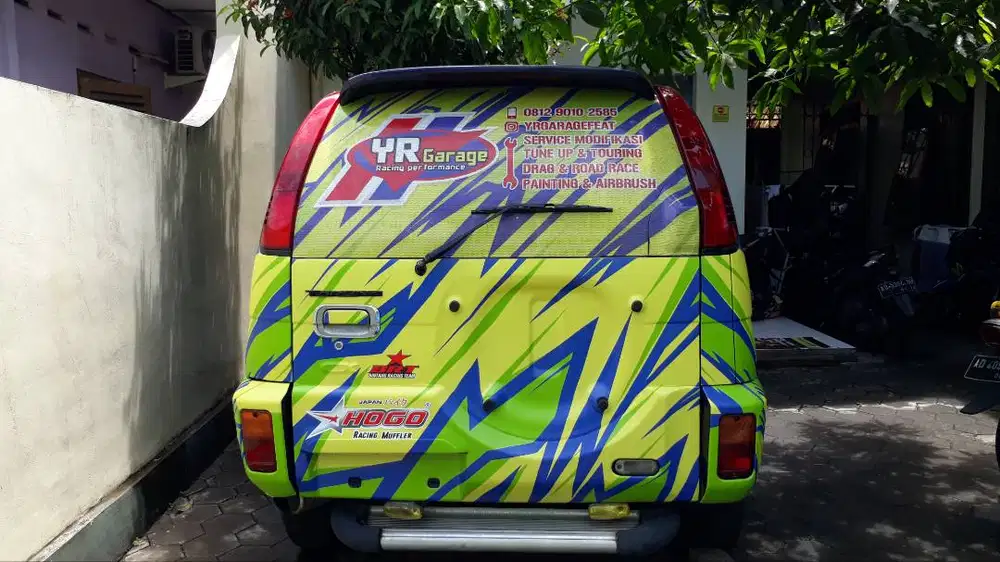 Branding Sticker Mobil stiker vinyl truk box & sepeda box frezer