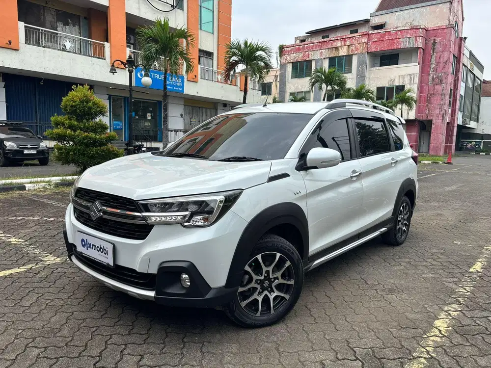 Pajak Panjang - Suzuki XL7 1.5 Beta Bensin-MT 2020
