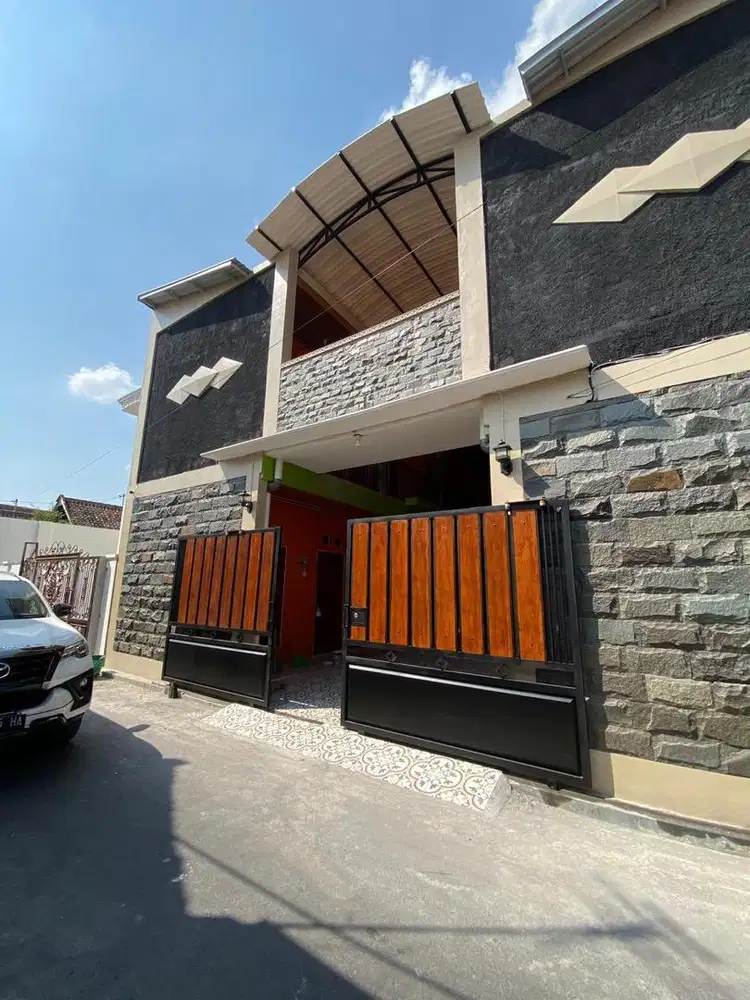 KOST ALESYA LIVING