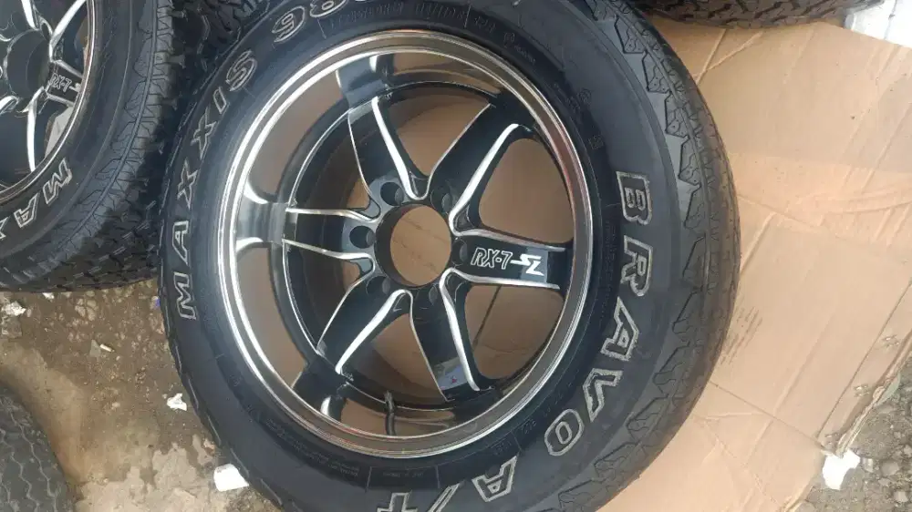 AZ R 18 x 9.5 in hole 6 pcd 139.7