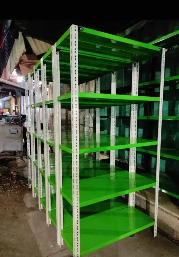 Rak besi rak buku rak kantor